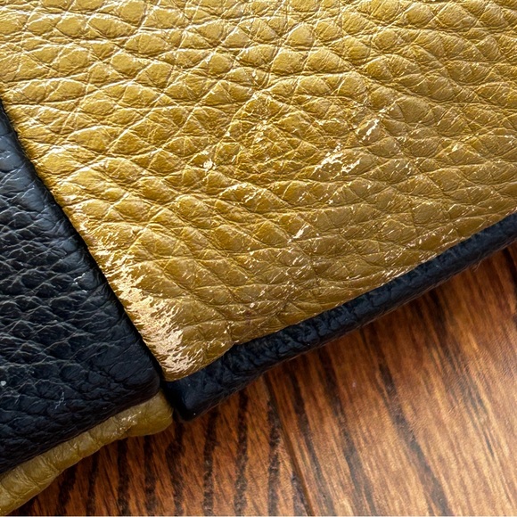 Two Vintage Leather Cushion Pillow Covers 18" x 18" - Picture 4 of 12